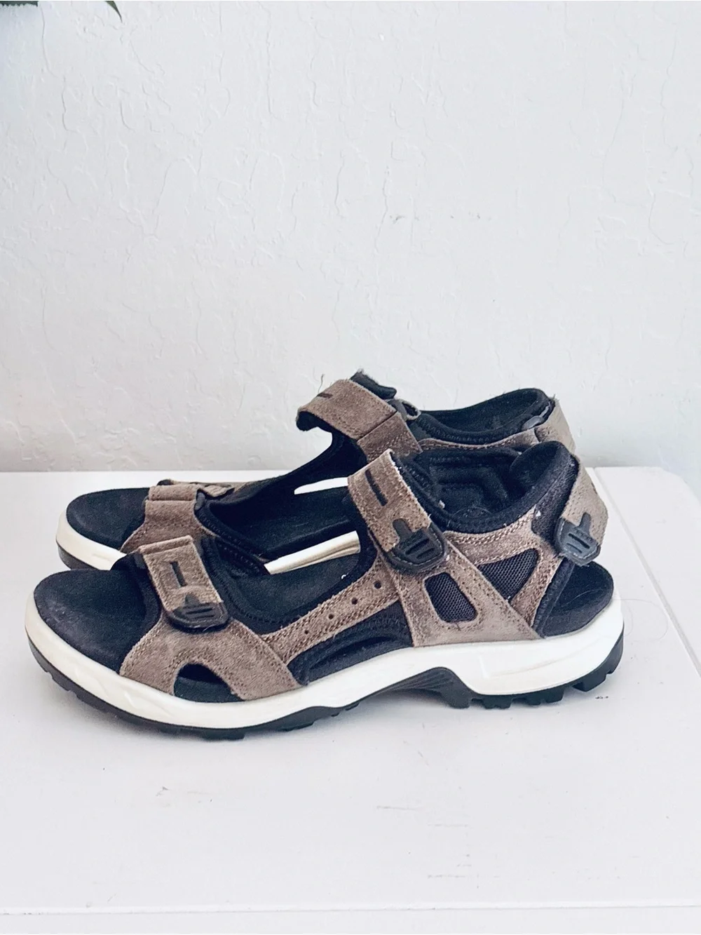 ECCO Mens Yucatan Leather Strap Sport Sandals, Brown, Sz 42 (9.5)